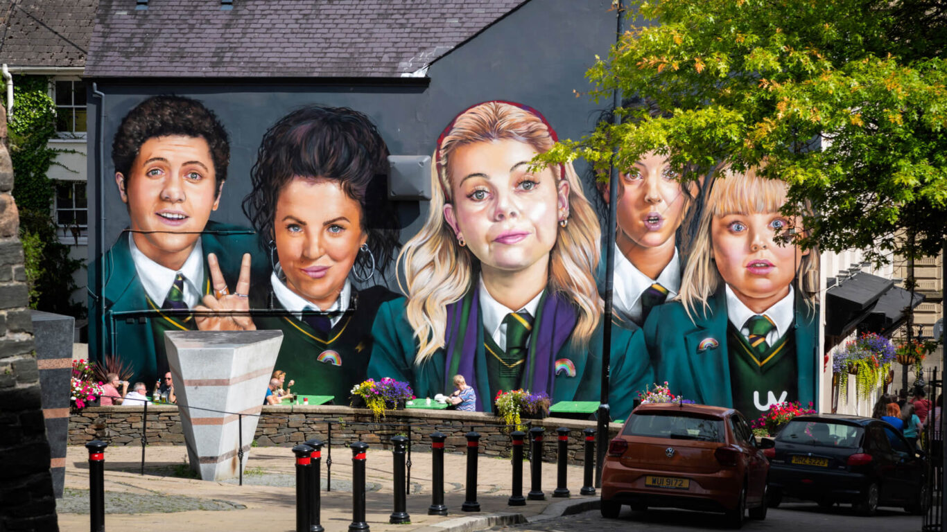 afternoon-tea-derry-girls_Derry Girls Mural 1_Chris Hill_2019