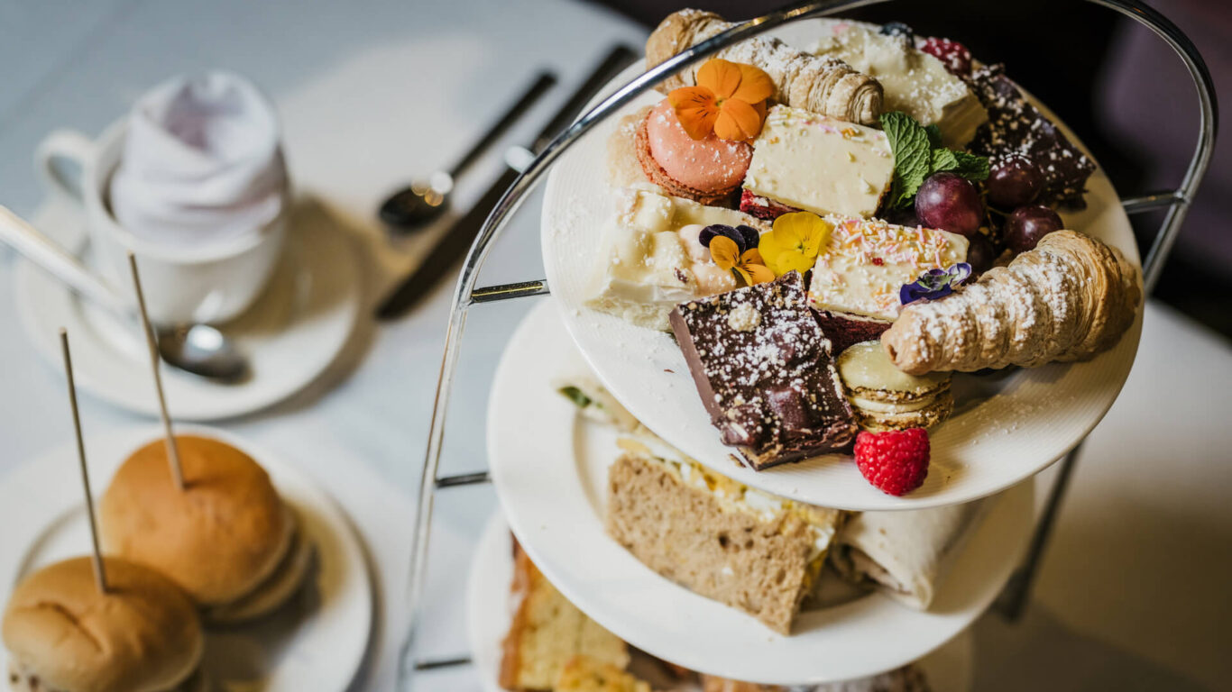 afternoon-tea-derry-girls_EGW-177